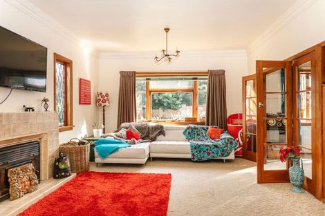 Photo of property in 3 King Street, Dannevirke, 4930