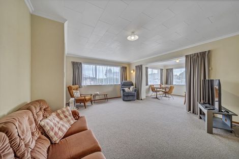 Photo of property in 24 Surrey Street, Hawera, 4610