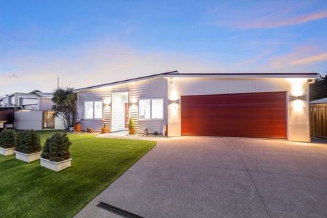 Photo of property in 61 James Cook Drive, Whitby, Porirua, 5024