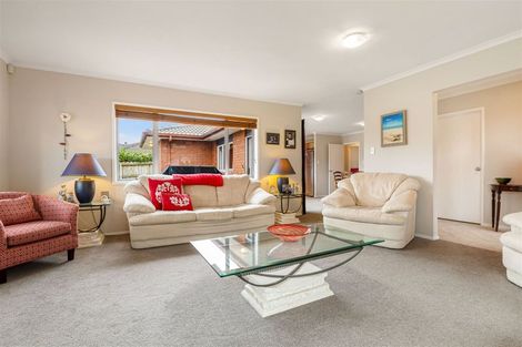 Photo of property in 3 Springtide Place, Red Beach, 0932