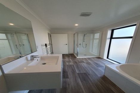 Photo of property in 1 Koreke Close, Kenepuru, Porirua, 5022