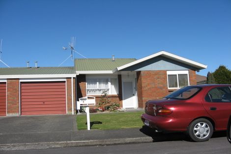Photo of property in 6 Guildford Street, Levin, 5510