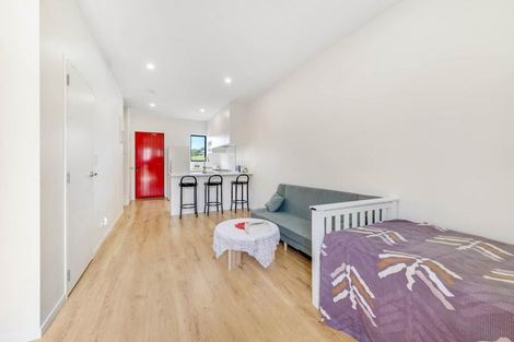 Photo of property in 2 Creekside Way, Flat Bush, Auckland, 2019