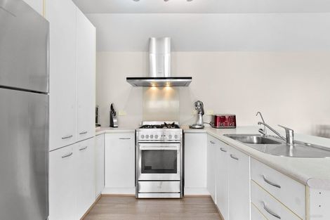 Photo of property in 3 Margan Avenue, New Lynn, Auckland, 0600