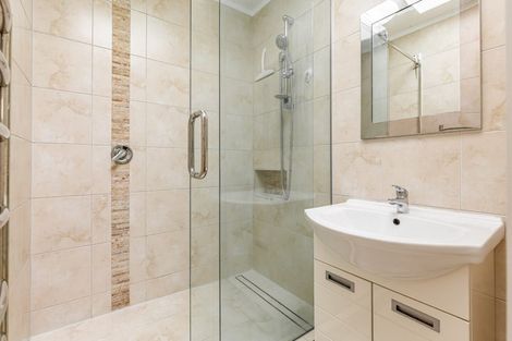 Photo of property in 1/60 Nikau Street, New Lynn, Auckland, 0600