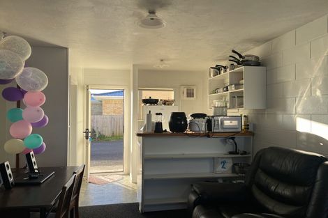 Photo of property in 2 Cameron Road, Hamilton East, Hamilton, 3216