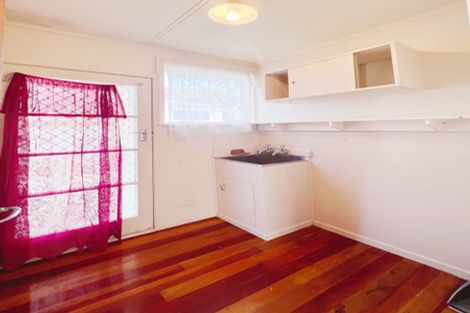 Photo of property in 49 Rosier Road, Glen Eden, Auckland, 0602