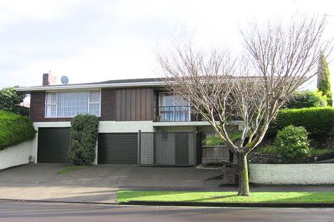 Photo of property in 12 Redwood Grove, Hokowhitu, Palmerston North, 4410