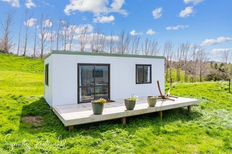 Photo of property in 70 Te Pahi River Drive, Paparoa, 0583