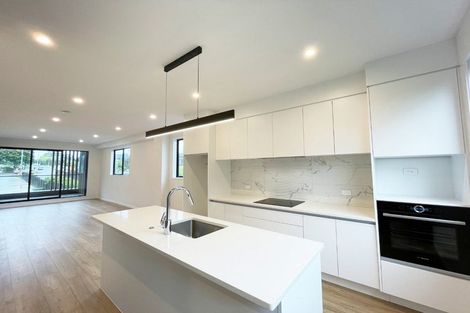 Photo of property in 18/54 Taharoto Road, Takapuna, Auckland, 0622