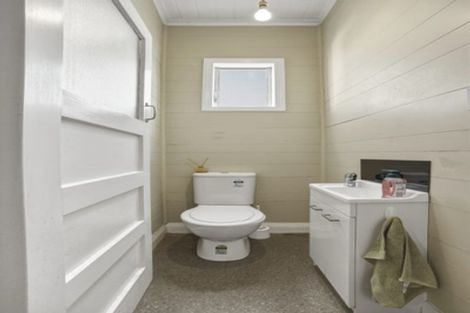 Photo of property in 33 Orbell Street, Dalmore, Dunedin, 9010