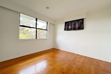 Photo of property in 9 Queen Mary Avenue, New Lynn, Auckland, 0600