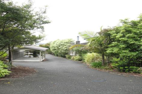 Photo of property in 1/539 Glenfield Road, Glenfield, Auckland, 0629