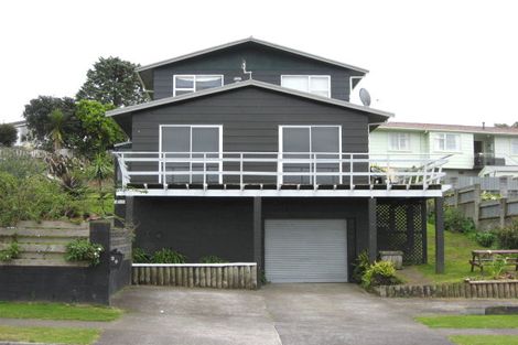 Photo of property in 59 Riversdale Drive, Merrilands, New Plymouth, 4312