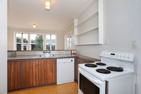 Photo of property in 114 East Street, Feilding, 4702