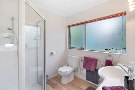 Photo of property in 29 La Lena Grove, Fitzherbert, Palmerston North, 4410