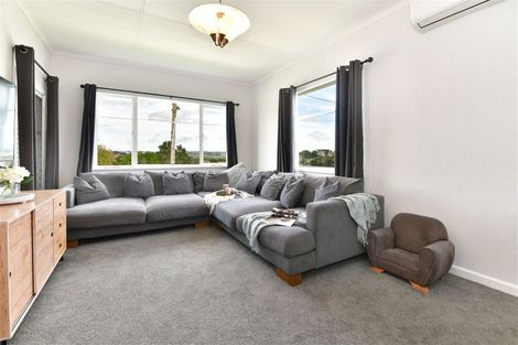 Photo of property in 36 Karaka Street, Helensville, 0800