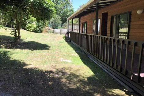 Photo of property in 130 Cliff View Drive, Green Bay, Auckland, 0604