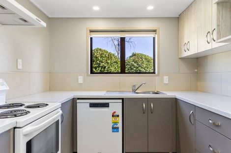 Photo of property in 7 Kathleen Place, Rainbow Point, Taupo, 3330