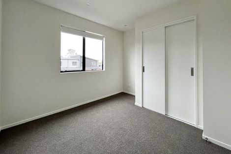 Photo of property in 4/474 West Coast Road, Glen Eden, Auckland, 0602