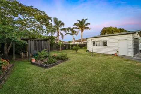 Photo of property in 7 Hindmarsh Street, Henderson, Auckland, 0612