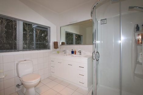 Photo of property in 110 Aberdeen Road, Campbells Bay, Auckland, 0620