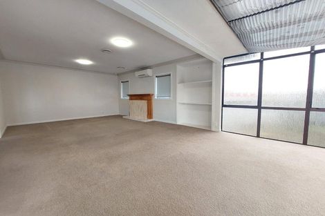 Photo of property in 56 Sherwood Avenue, Te Atatu South, Auckland, 0610