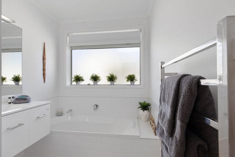 Photo of property in 9 Santa Maria Key, Papamoa Beach, Papamoa, 3118
