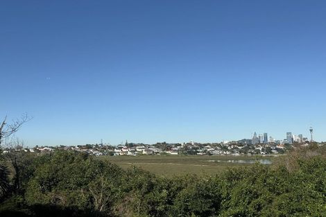 Photo of property in 43a Marsden Street, Hauraki, Auckland, 0622