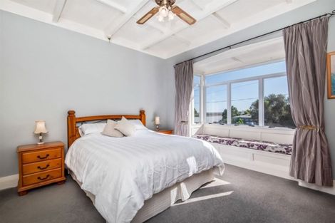 Photo of property in 5 Karaka Street, Helensville, 0800