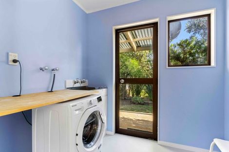 Photo of property in 112 Mckellar Place, Whangamata, 3620