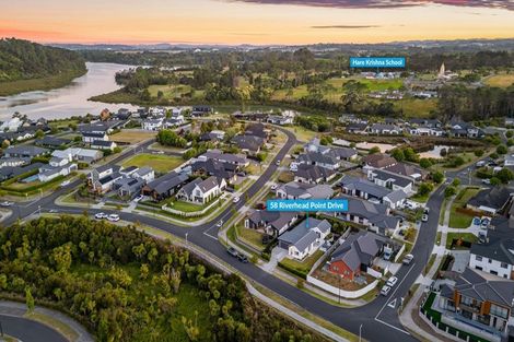 Photo of property in 58 Riverhead Point Drive, Riverhead, 0820