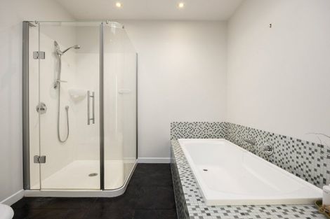 Photo of property in 24 Banbury Crescent, Fairfield, Hamilton, 3214