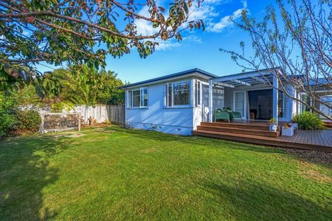 Photo of property in 1 Sinclair Avenue, Highbury, Palmerston North, 4412