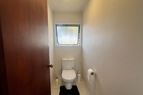 Photo of property in 48 Lakeside Drive, Orewa, 0931