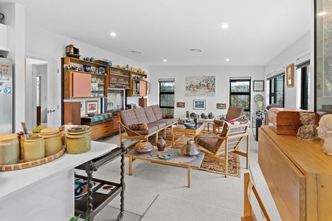 Photo of property in 6 Kingi Te Ahoaho Place, Otaki, 5512