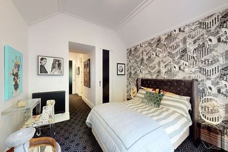 Photo of property in 322 Oriental Parade, Oriental Bay, Wellington, 6011