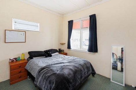 Photo of property in 31 Mcgiffert Street, Palmerston North, 4410