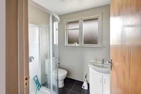 Photo of property in 73 Macandrew Road, South Dunedin, Dunedin, 9012