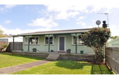 Photo of property in 16 Lancaster Road, Beach Haven, Auckland, 0626