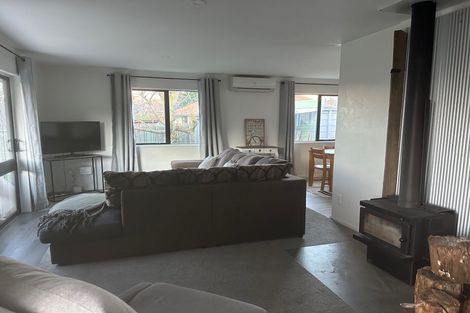 Photo of property in 142 Waenga Drive, Cromwell, 9310