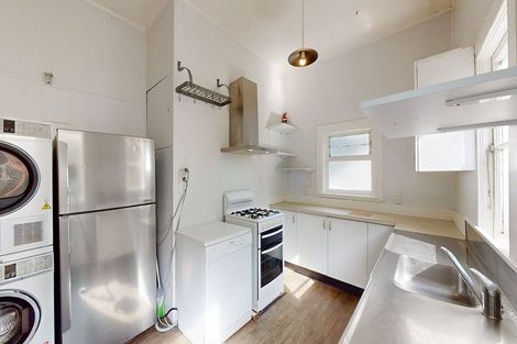 Photo of property in 2 Hataitai Road, Hataitai, Wellington, 6021