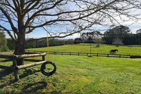 Photo of property in 34 Waikopua Road, Whitford, 2571