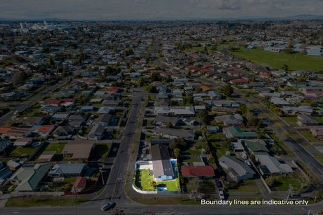 Photo of property in 2 Thornton Place, Melville, Hamilton, 3206