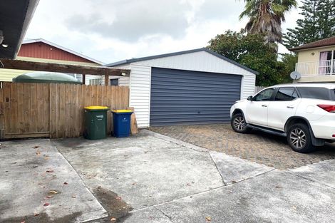 Photo of property in 23 Margan Avenue, New Lynn, Auckland, 0600