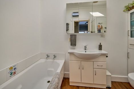 Photo of property in 191 Knights Road, Hutt Central, Lower Hutt, 5011