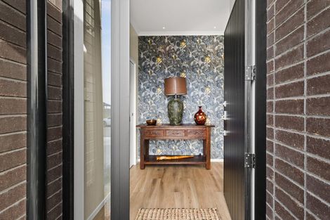 Photo of property in 17 Mohaka Street, Poraiti, Napier, 4112