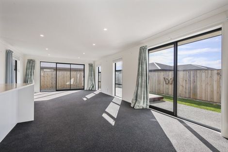 Photo of property in 82a Watkins Drive, Rangiora, 7400