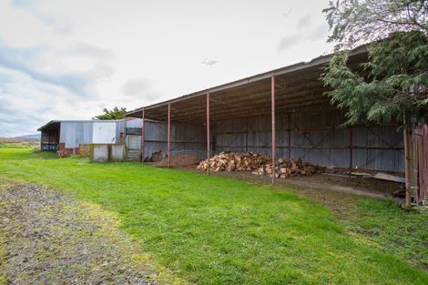 Photo of property in 633 Kiritaki Road, Dannevirke, 4972