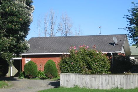 Photo of property in 74b Mazengarb Road, Paraparaumu Beach, Paraparaumu, 5032